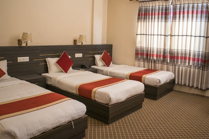 Room 9 of 23
