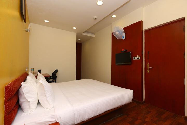 Room 10 of 23