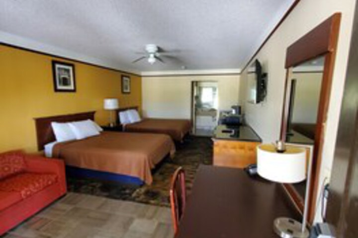 Room 52 of 177