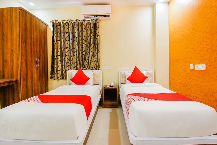 Room 18 of 27