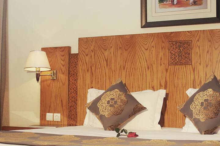Room 4 of 66