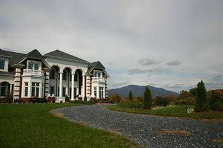 Photo of The Inn at Indian Creek & Indian Creek Bed and Stable