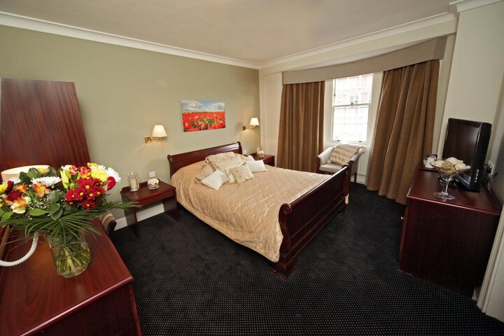 Room 18 of 69