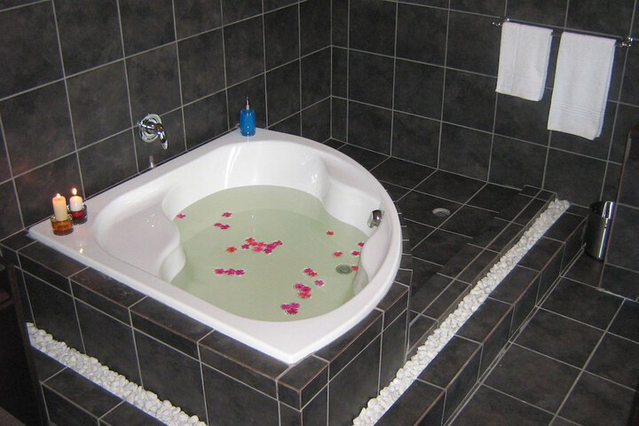 Hot Tub 23 of 50