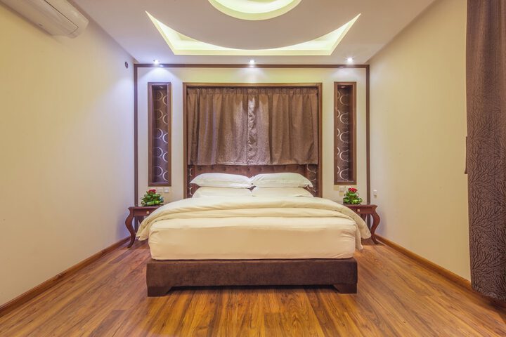Room 28 of 44