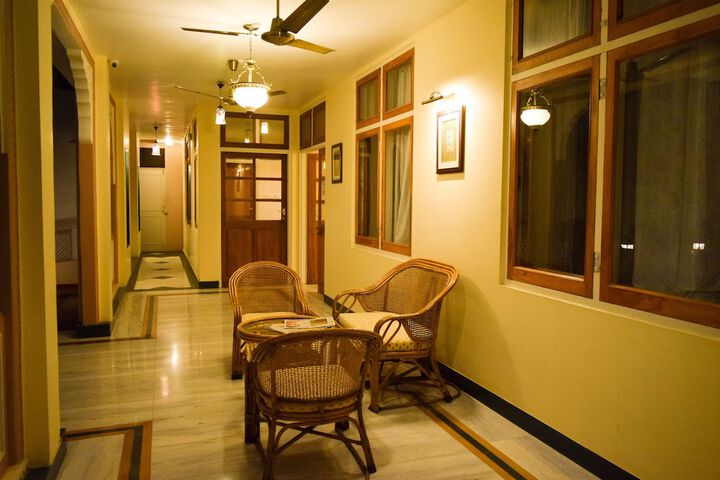 Ballroom/Hall 147 of 183