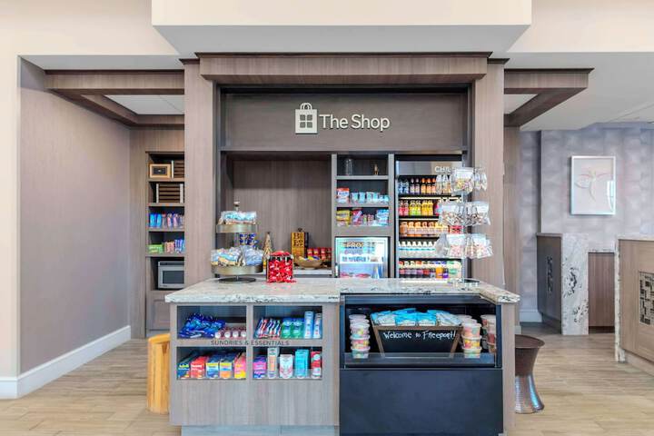 Snack bar