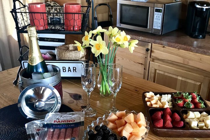 Breakfast/Coffee Service 155 of 201