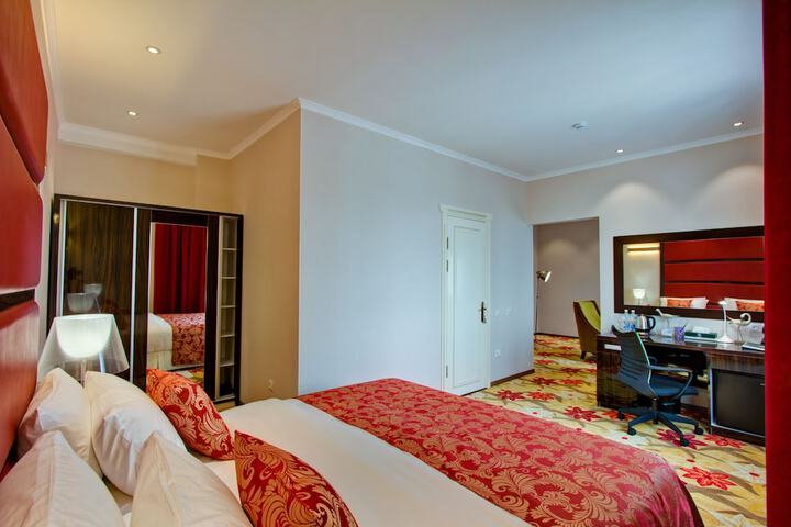 Room 12 of 47