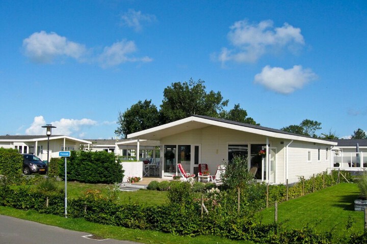 Nice Chalet With Beach at 600 m in Breskens