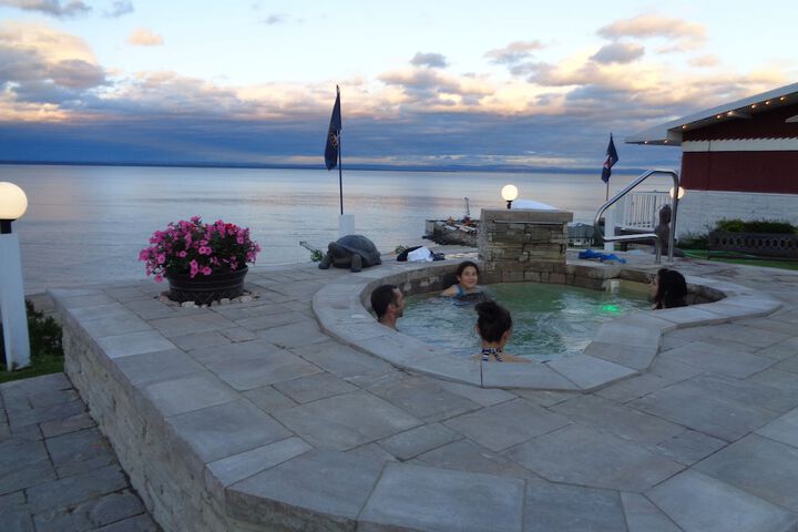 Hot Tub 64 of 118
