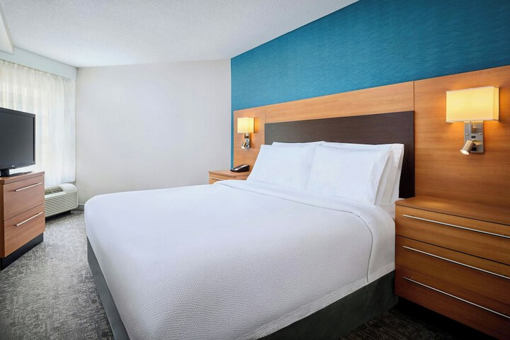 Room 3 of 35