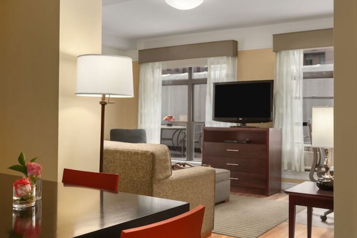 Best Western Plus Hospitality House New York | Bookonline.com