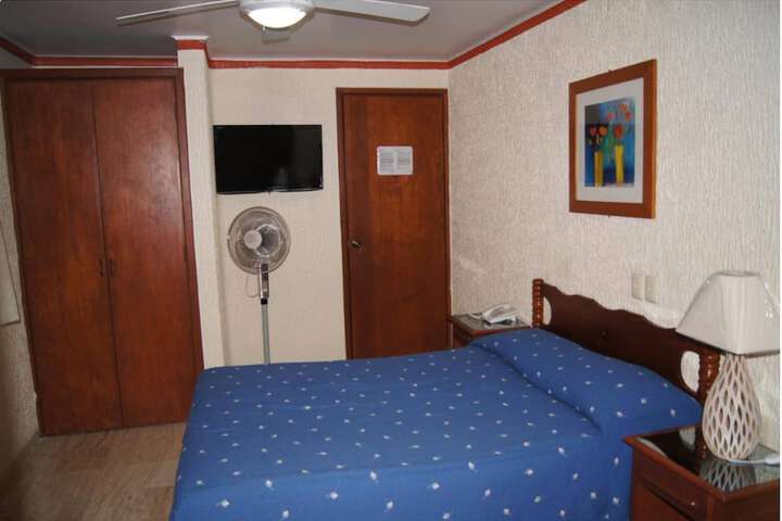Room 5 of 26