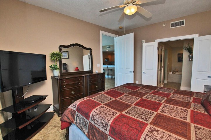 Island Tower 1101 3 Br condo in Gulf Shores, AL