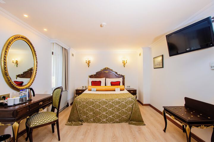 Room 15 of 74