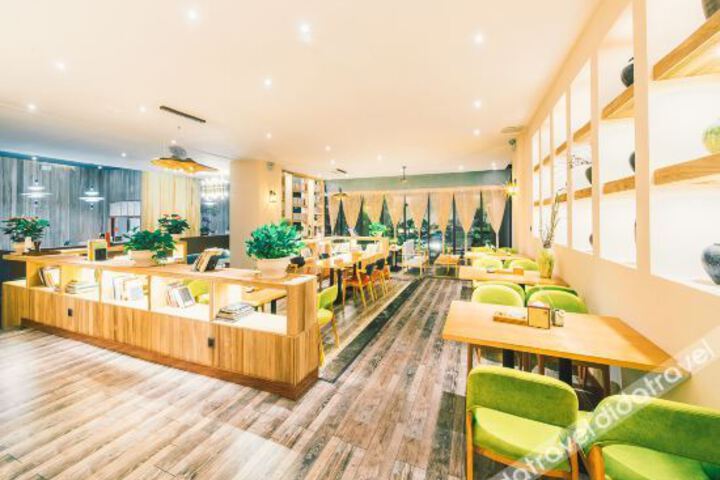 Hotel Interior 16 of 32