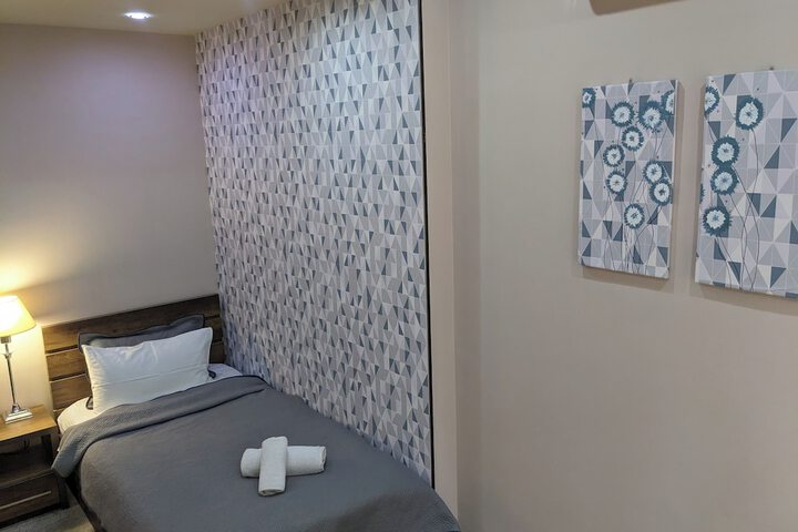Room 19 of 38