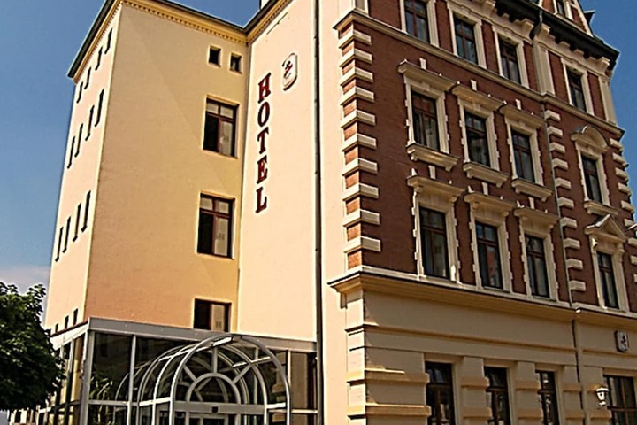 Hotel 38 of 39
