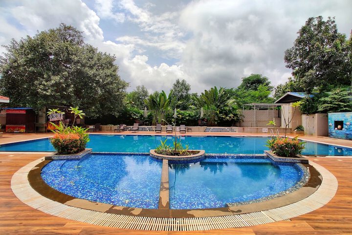 Pool 62 of 93