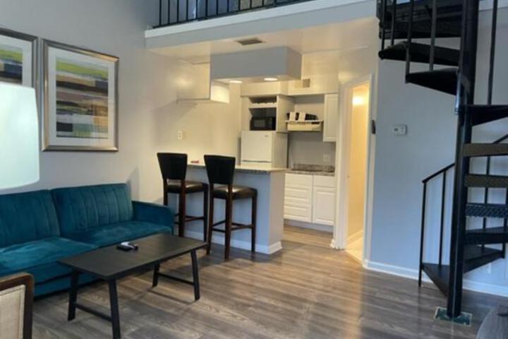 Exterior of Executive Suites