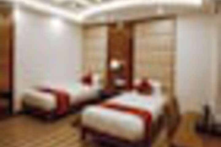 Room 17 of 339