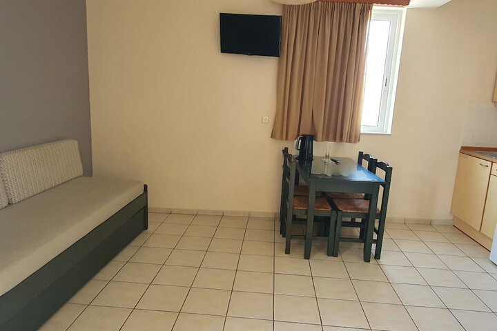 Room 49 of 95