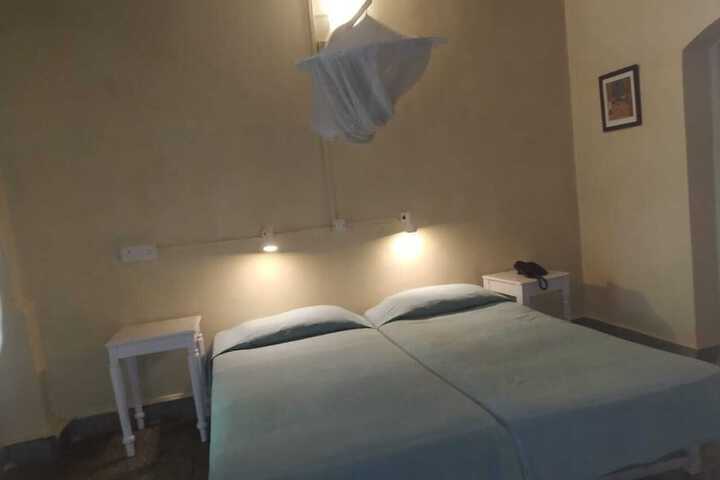 Room 67 of 233