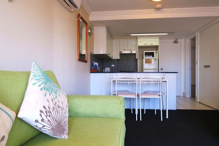 Room 4 of 22