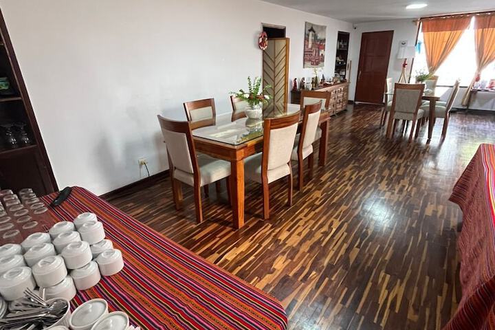 Dining 164 of 178