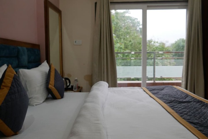 Room 12 of 22