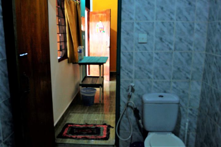 Room 21 of 28