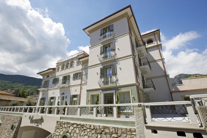 Hotel Al Campanile - Luxury Suites &  Apartments in Baveno