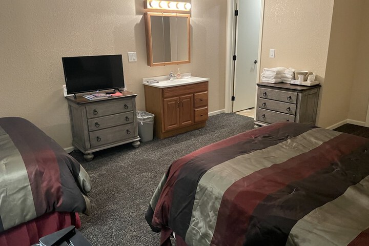 Room 8 of 69