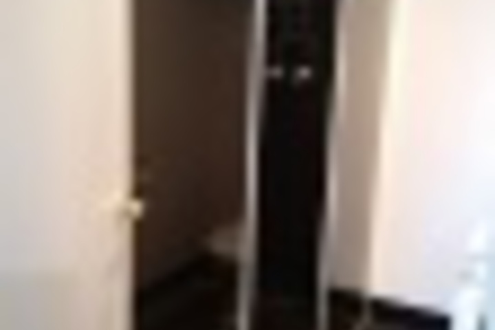 Room 351 of 384