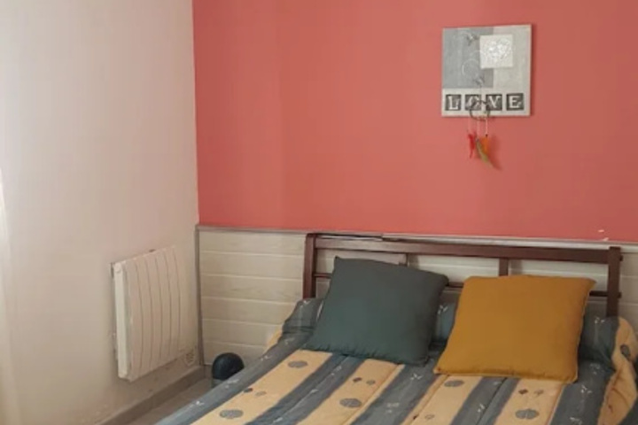 Room 6 of 11