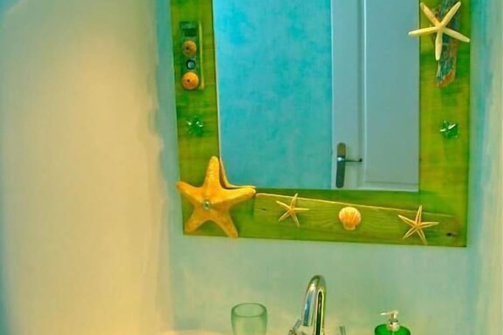 Room 18 of 39