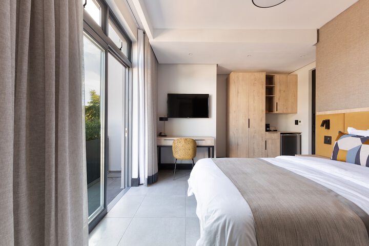 Room 16 of 49
