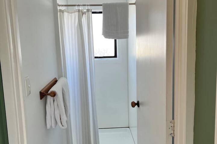 Room 27 of 41