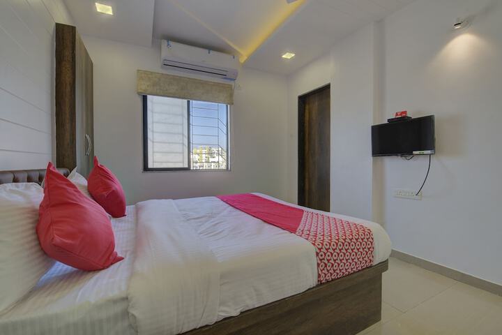 Room 7 of 17