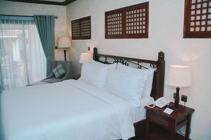 Room 15 of 51