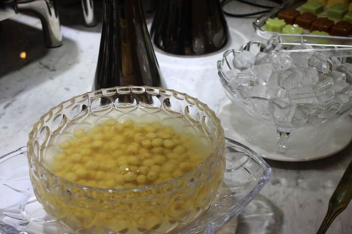 Dining 51 of 74