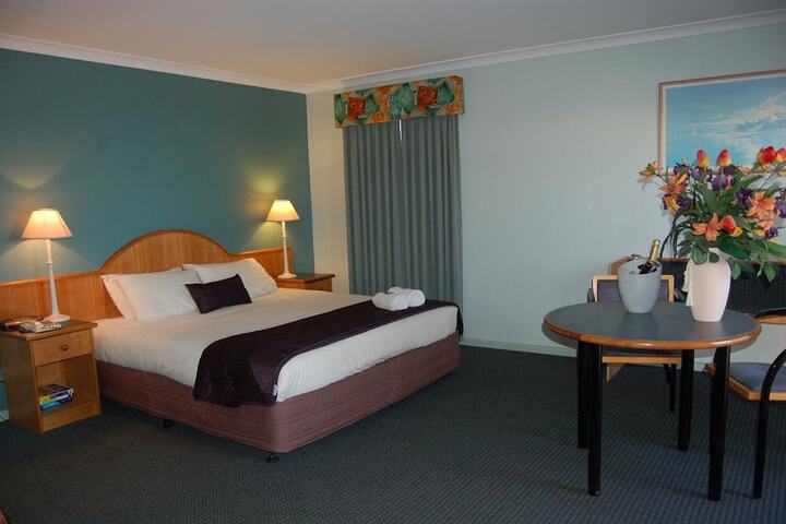 Room 4 of 53