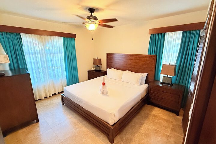 Room 40 of 172