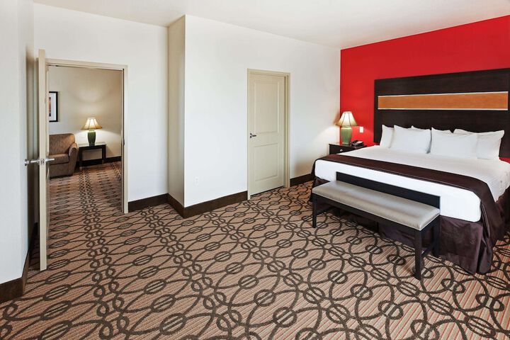 Room 11 of 38