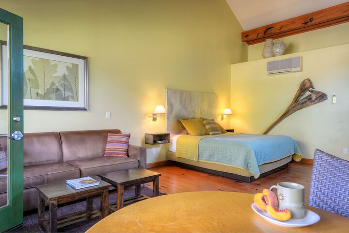 Room 4 of 49