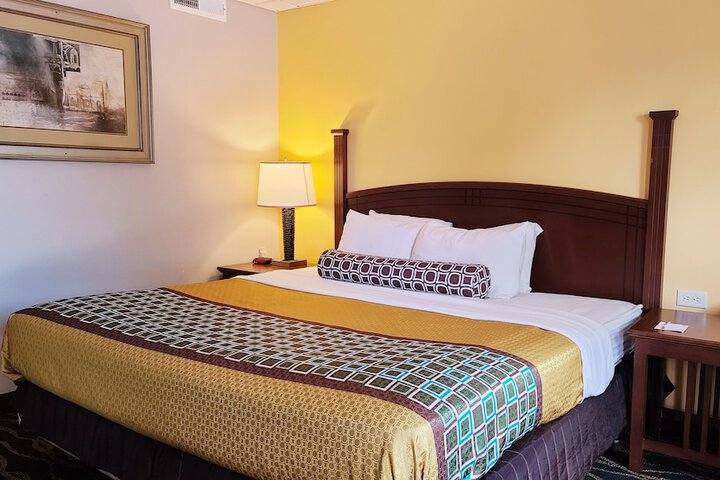 Room 3 of 9