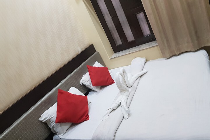 Room 3 of 58