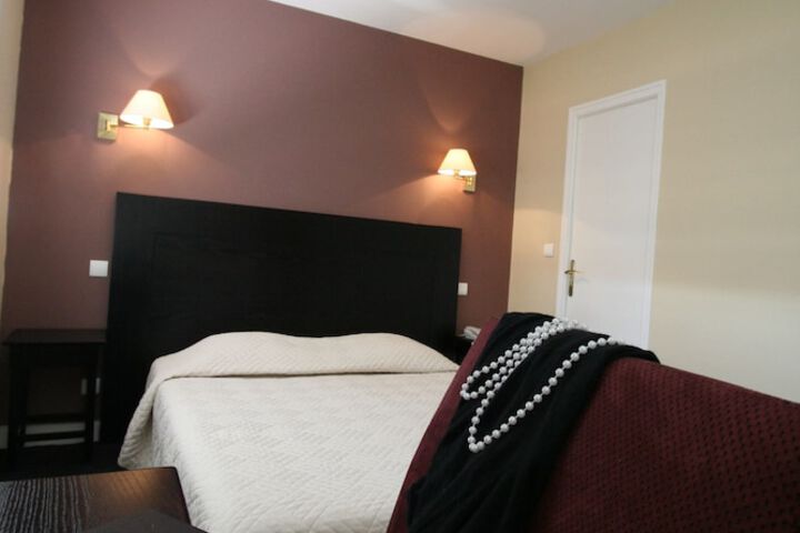 Room 4 of 67