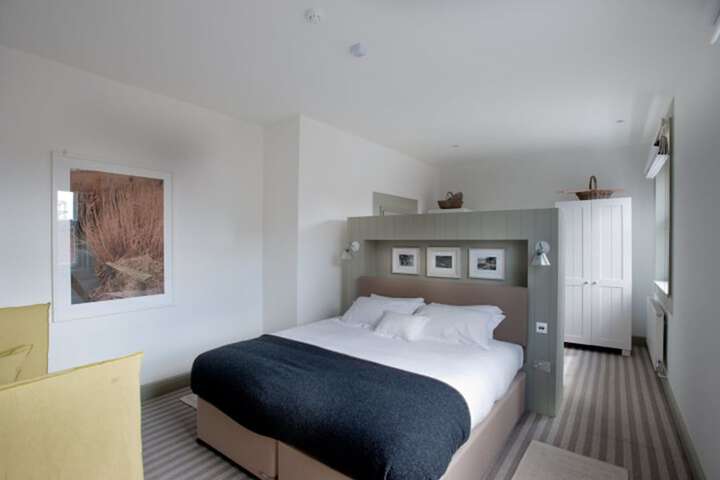 Room 12 of 61